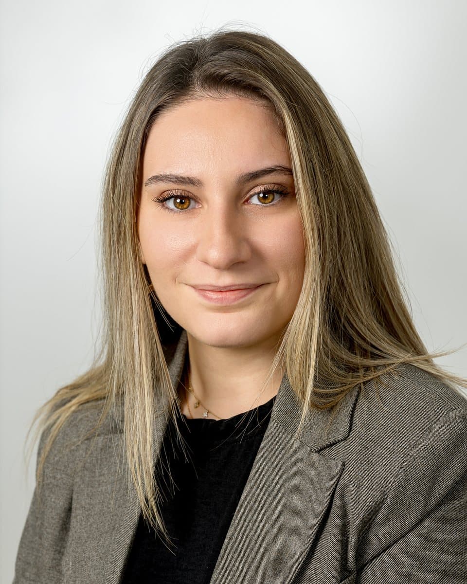 Portrait de Morgane Vergès, élève avocate au cabinet Giard